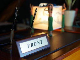 株式会社マックスジャパン