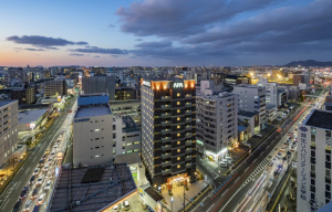 アパホテル〈博多東比恵駅前〉