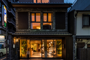 京都新町六角ホテルgrandereverie（グランレブリー）