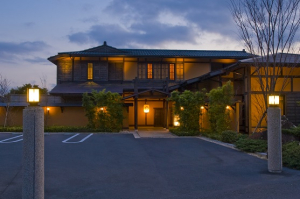 花彩亭　グループ