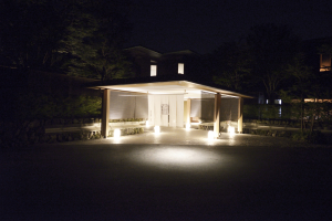 【有限会社シンクロス・リゾート】　箱根強羅　白檀　・　玄　箱根強羅　・　懐石旅庵　阿しか里