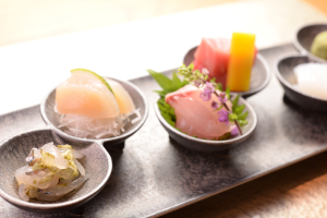 【有限会社シンクロス・リゾート】　箱根強羅　白檀　・　玄　箱根強羅　・　懐石旅庵　阿しか里