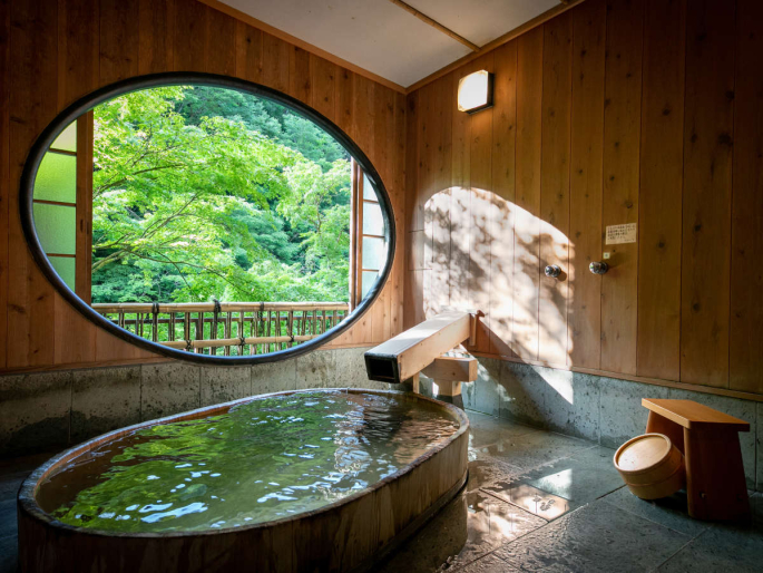 鶴井の宿　紫雲荘