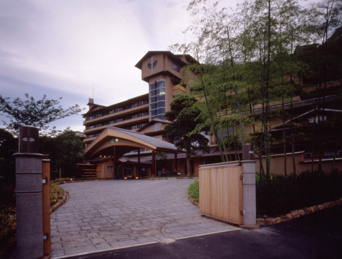 青山やまと　(株式会社大和館)