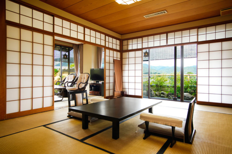 京都　嵐山温泉　渡月亭