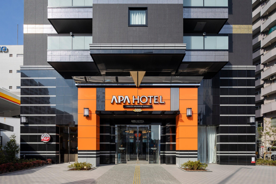 アパホテル〈博多東比恵駅前〉