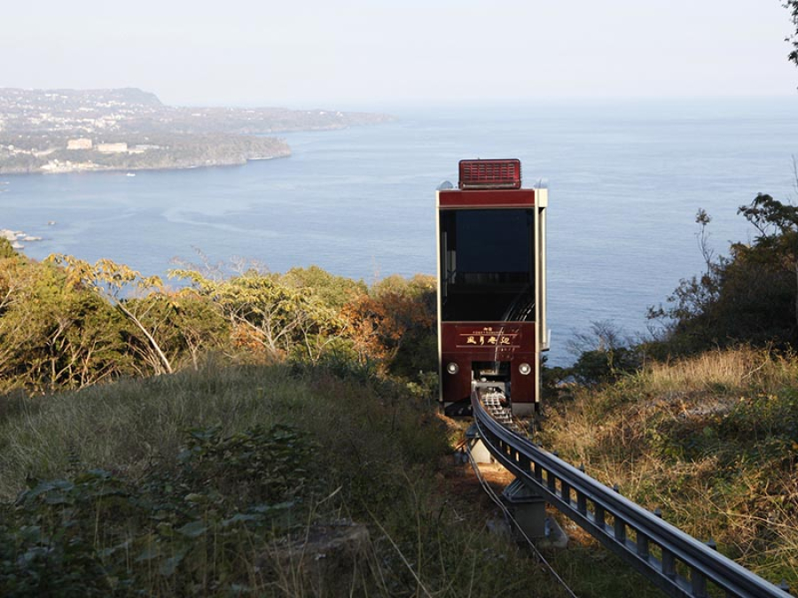 株式会社マックスジャパン