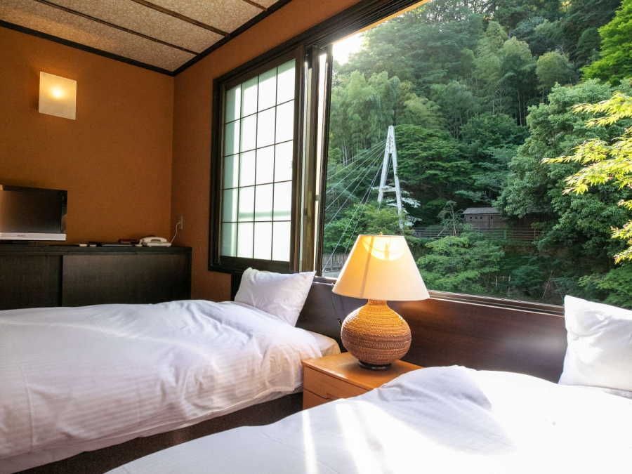 鶴井の宿　紫雲荘