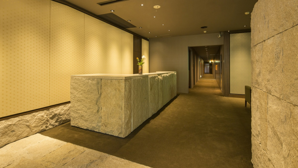 白雲荘フロント