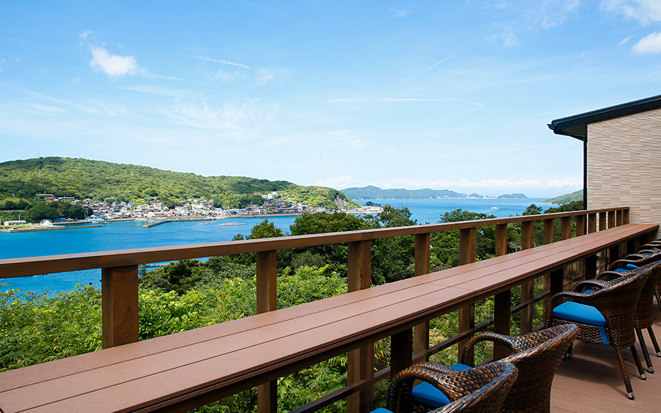 刻センターハウスのデッキ：日々美しい景色に癒されます