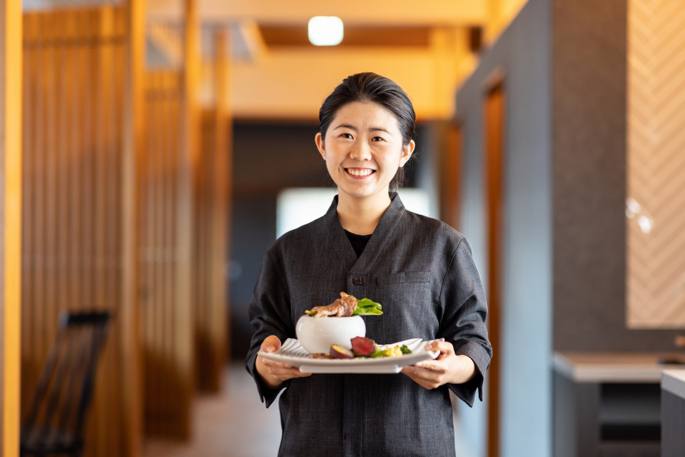 ホールスタッフ