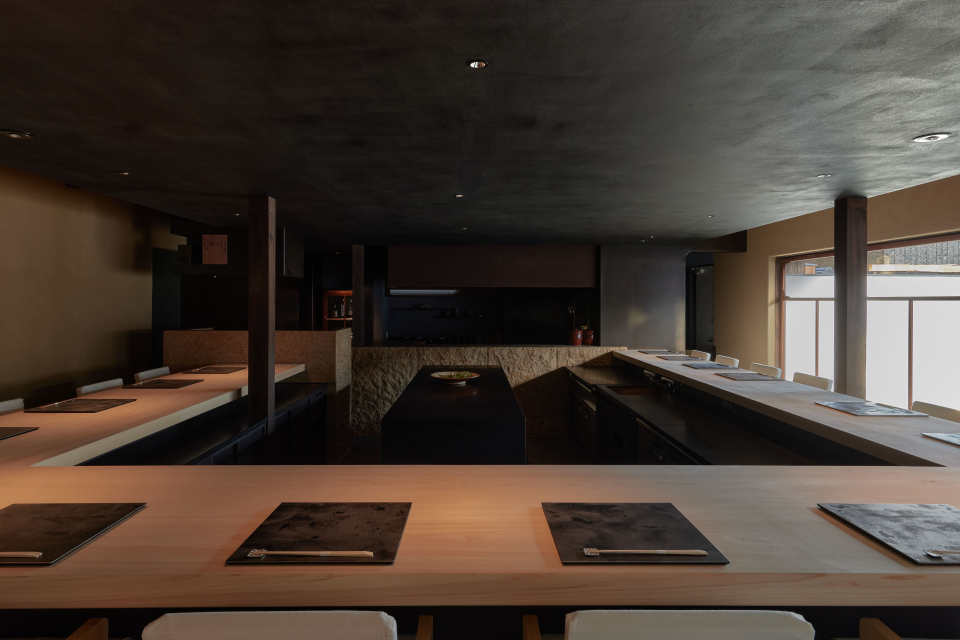 ダイニング内観