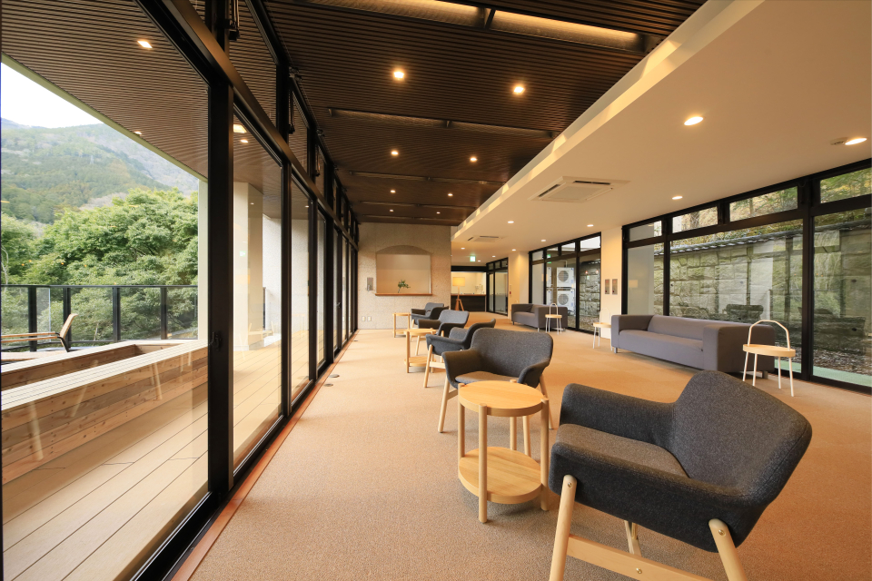 開放感のあるロビー